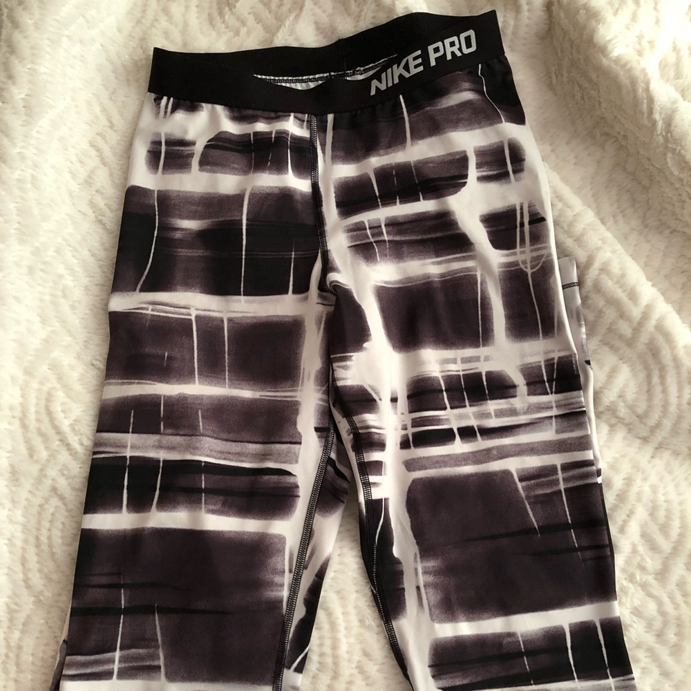 Nike leggings large